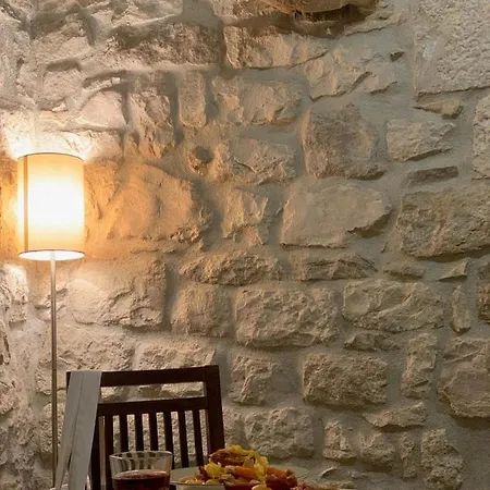 The Venetian Apartment *